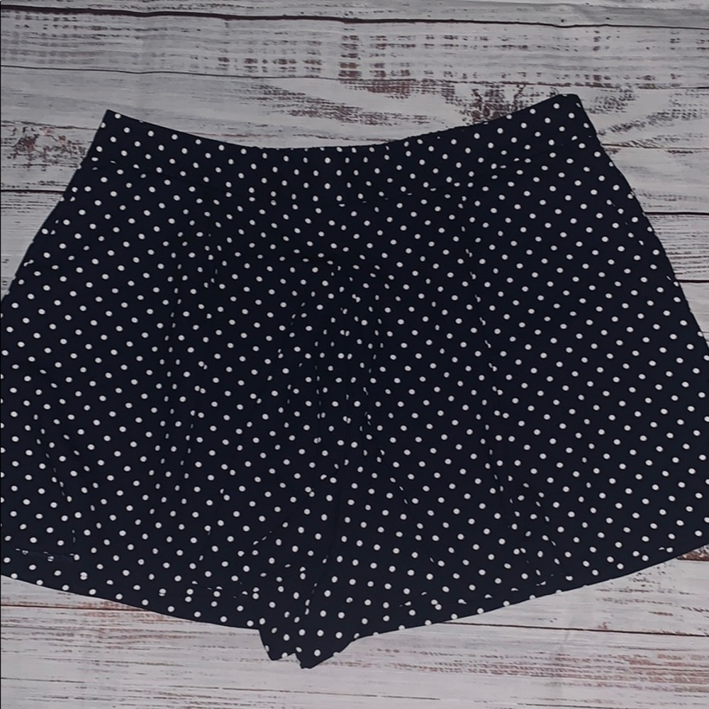 Gap Flowy Polka Dot Shorts